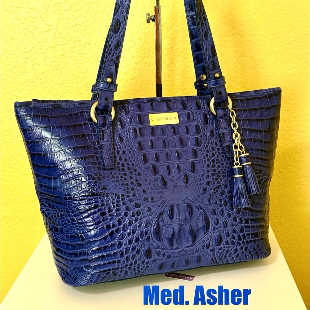 🦋🍭NWOT Brahmin Med Asher in Sapphire Blue🍭🦋